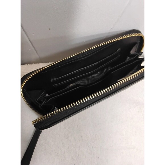 Adrienne Vittadini Studio Charging Zip Around Wallet Wristlet Wallet in Black - Picture 3 of 3